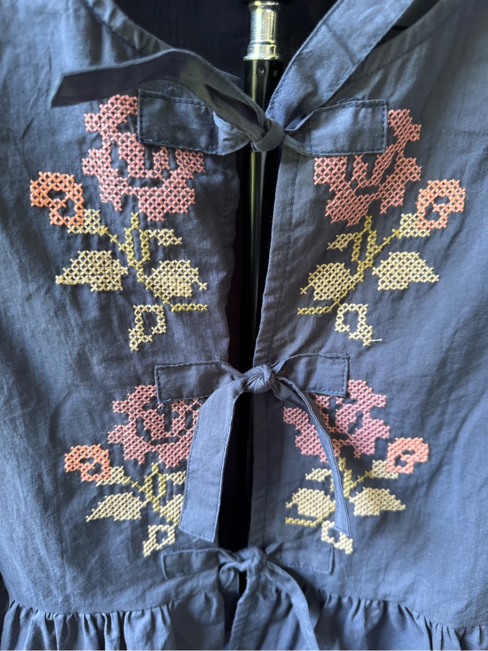 Mable Size Large Slate Blue Cropped Babydoll Peplum Hem Tie Front Embroidered - Picture 4 of 10